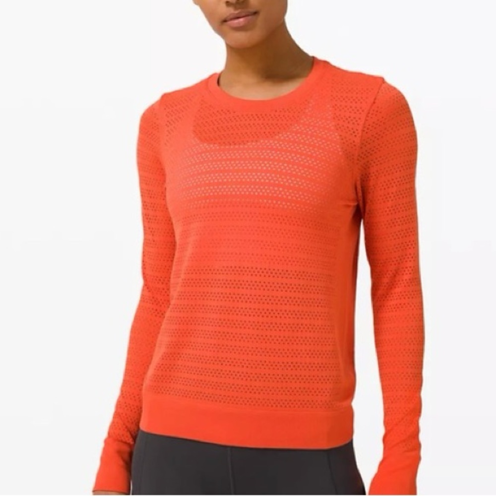 Lululemon Breeze By long sleeve size 6 like new